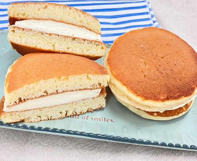 カルピス®のチーズクリームのホットケーキサンド